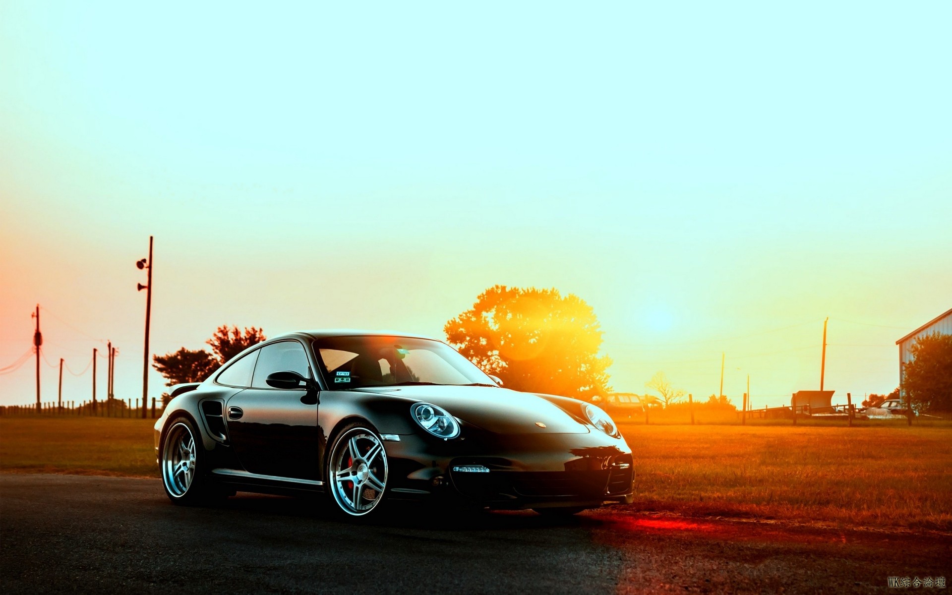 porsche_cars_city_sunset_83884_1920x1200.jpg